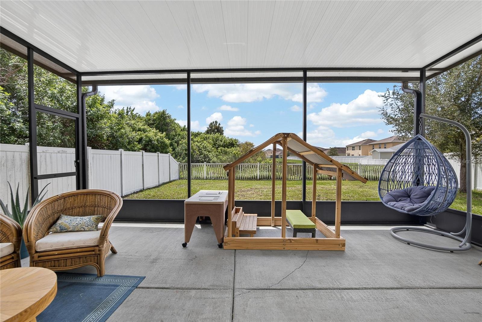 8219 BILSTON VILLAGE LN — photo 28