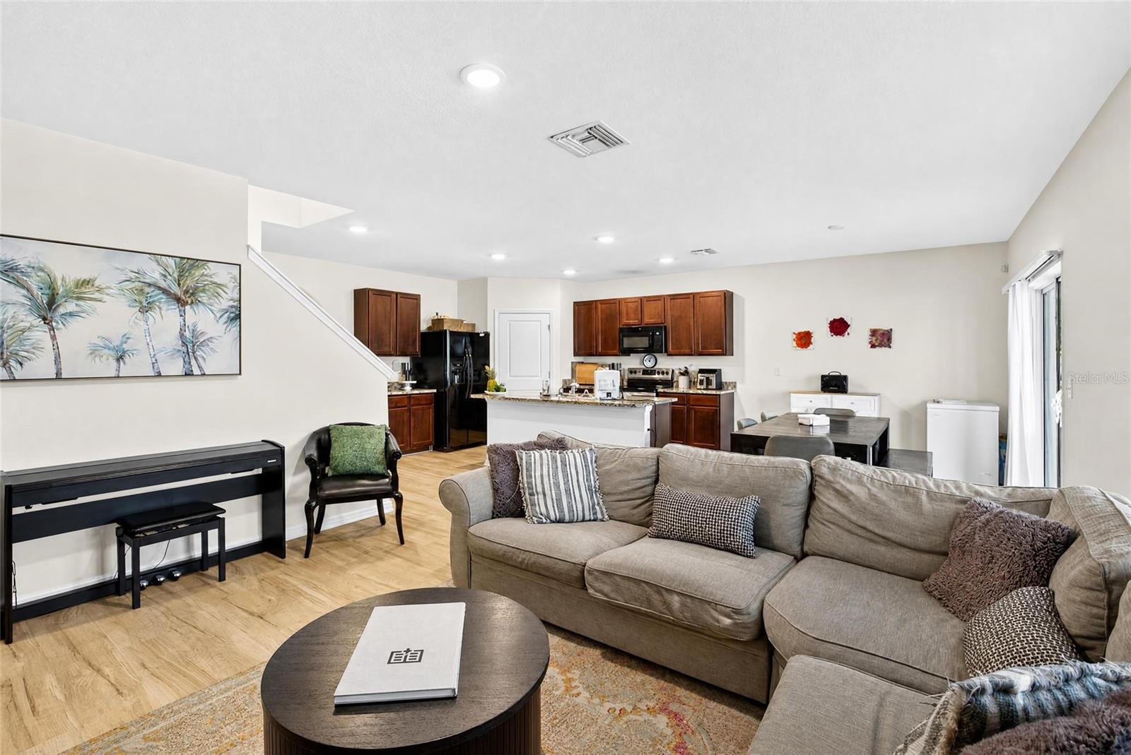 8219 BILSTON VILLAGE LN — photo 4