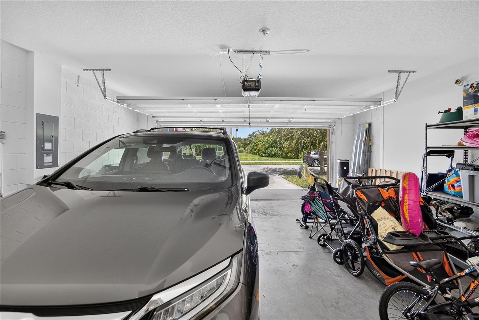 8219 BILSTON VILLAGE LN — photo 27