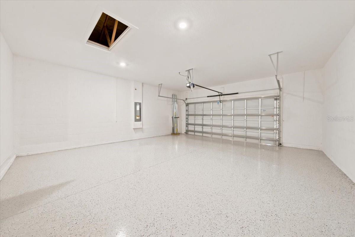 7804 CASPIAN — photo 36