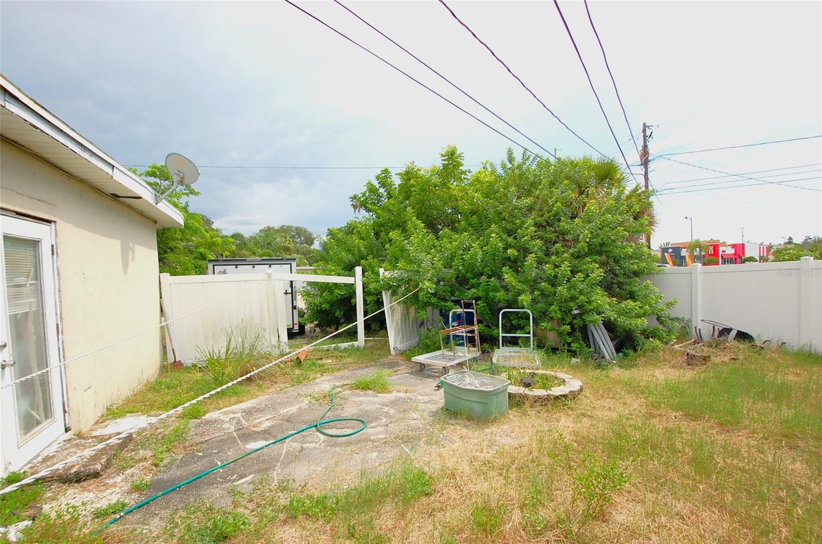 1636 S JEFFERSON AVE — photo 15