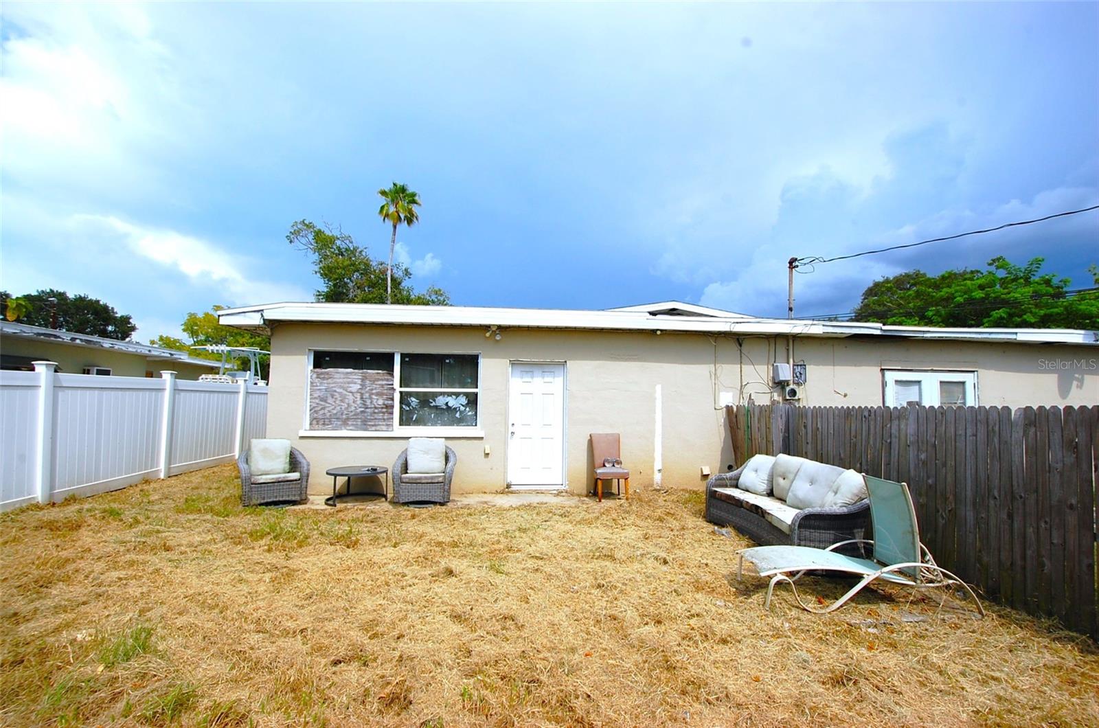 1636 S JEFFERSON AVE — photo 16