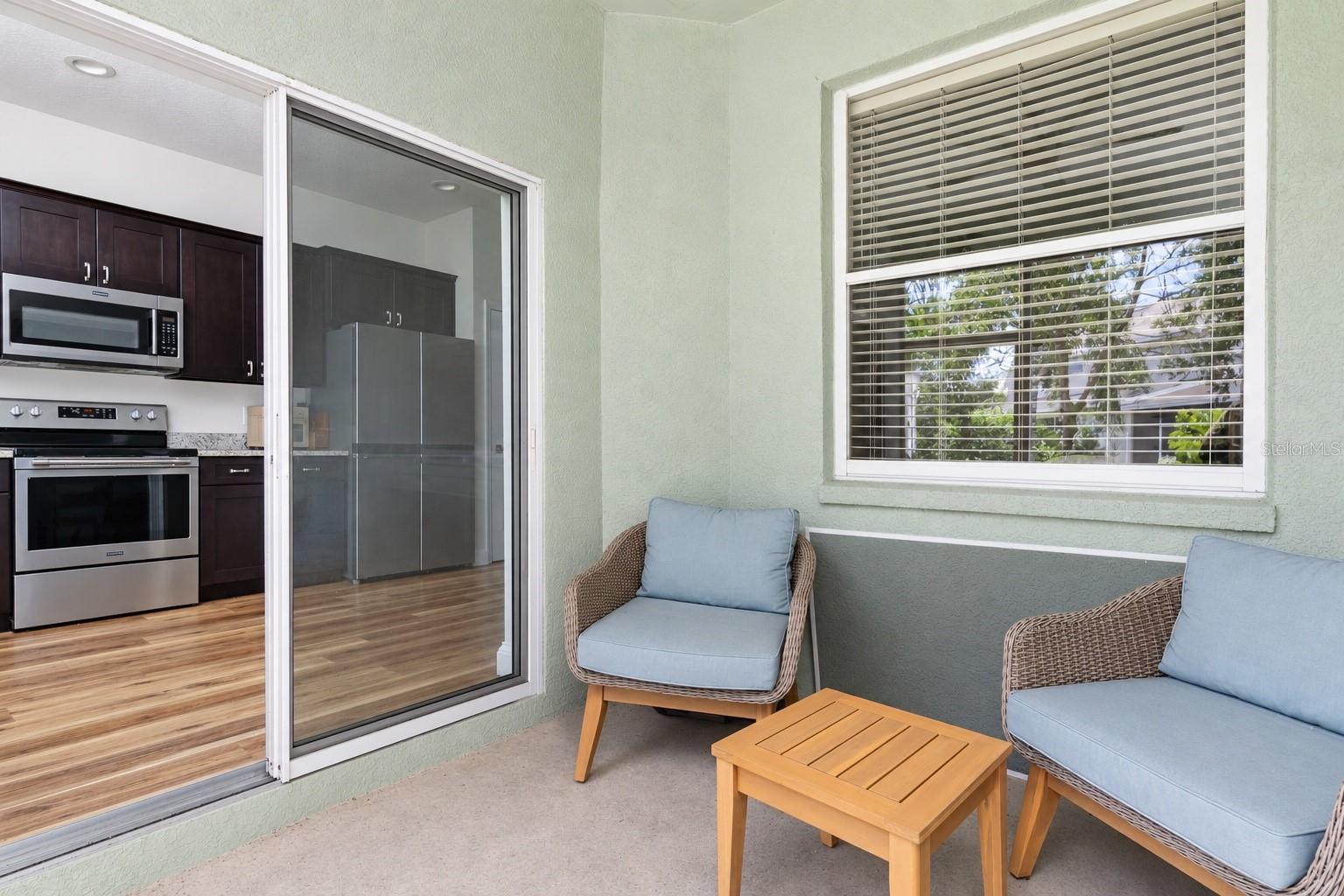 570 VALLANCE WAY NE — photo 13