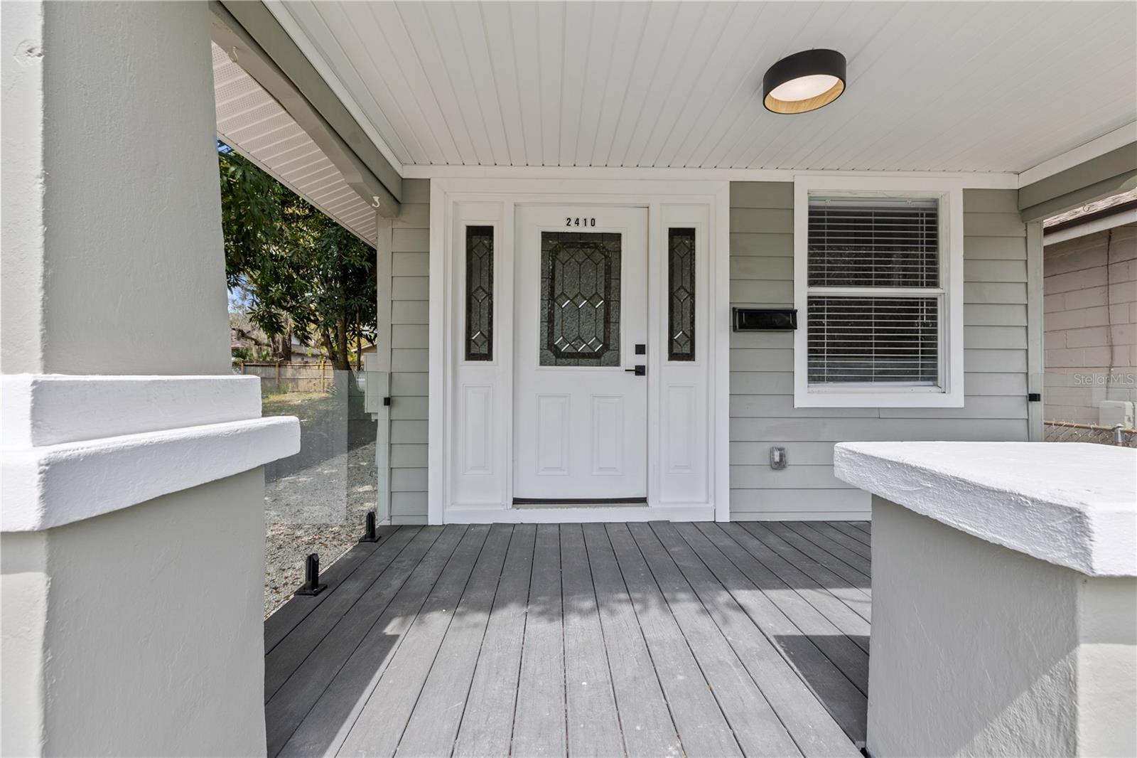 2410 E COLUMBUS DR — photo 7