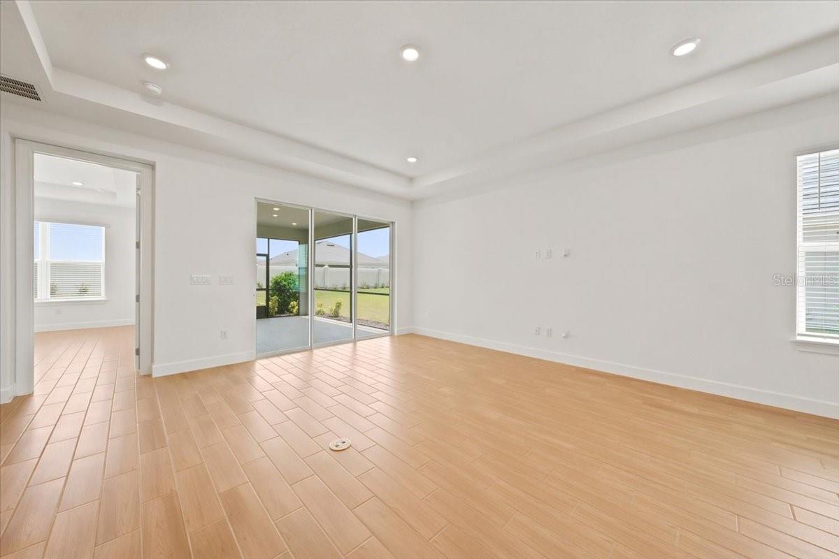 13902 FLETCHER DR — photo 5