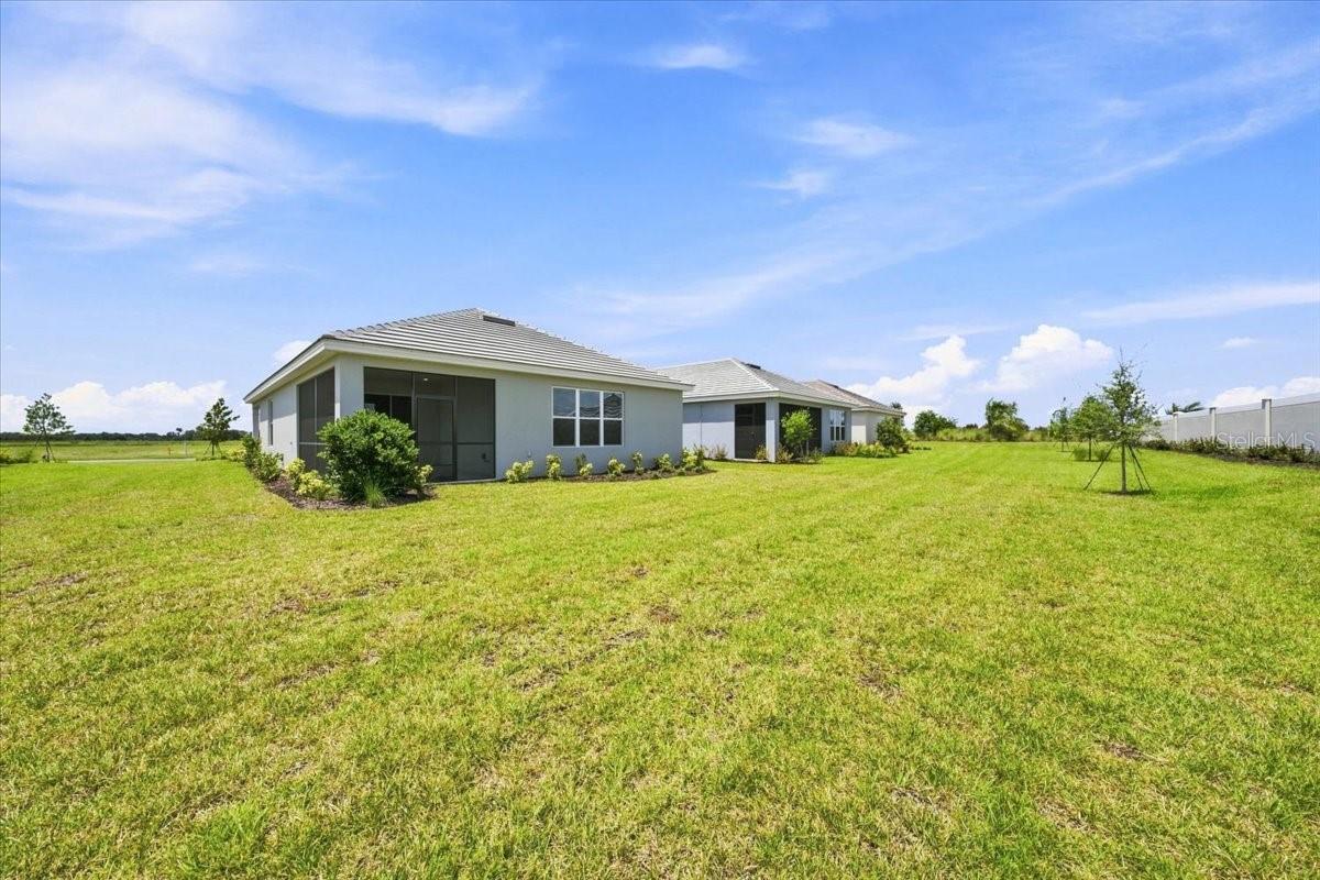 13902 FLETCHER DR — photo 43