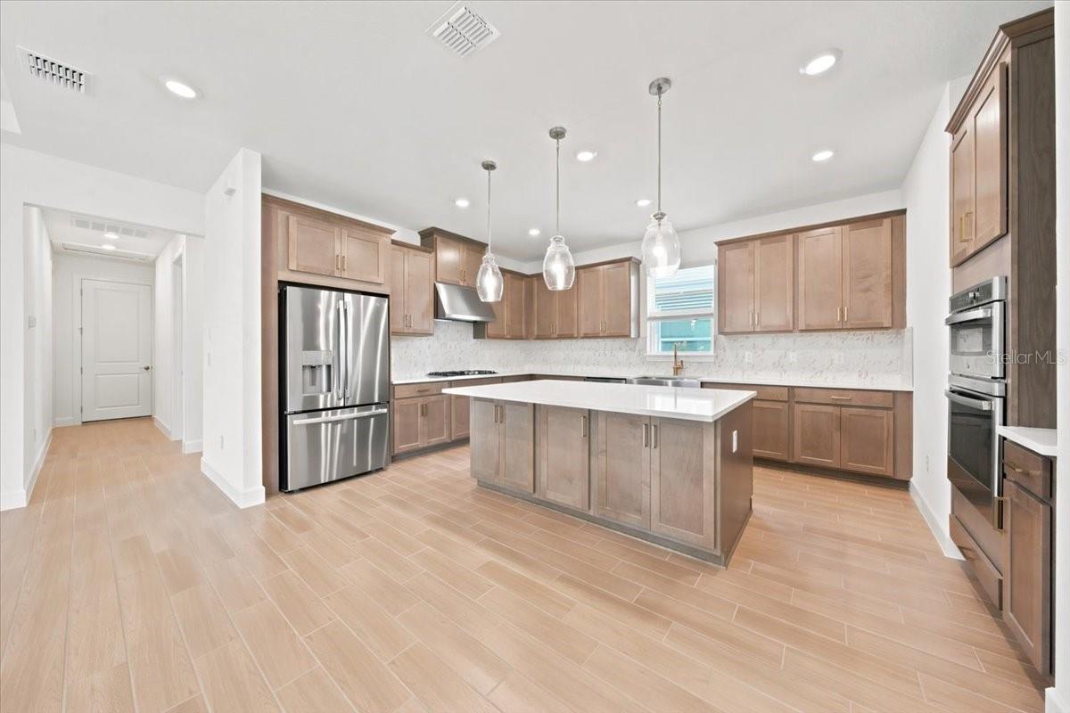 13902 FLETCHER DR — photo 14