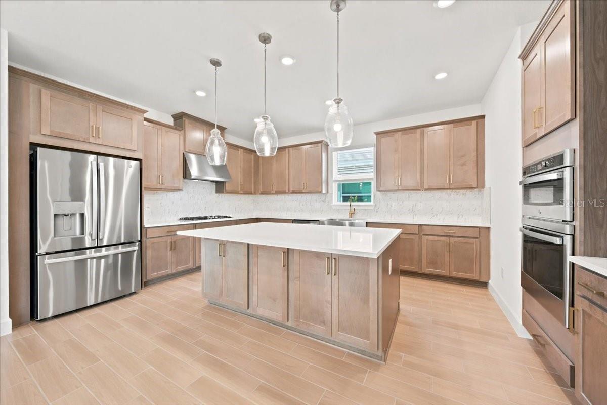 13902 FLETCHER DR — photo 13