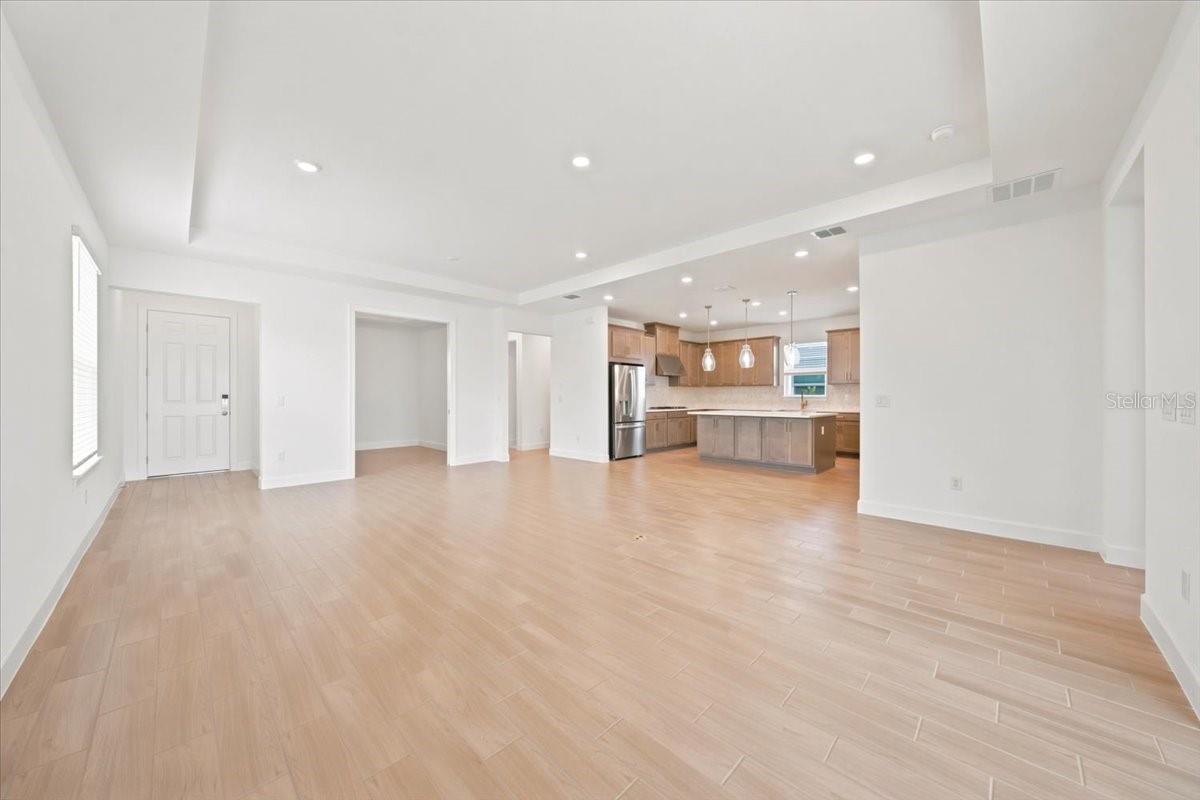 13902 FLETCHER DR — photo 10