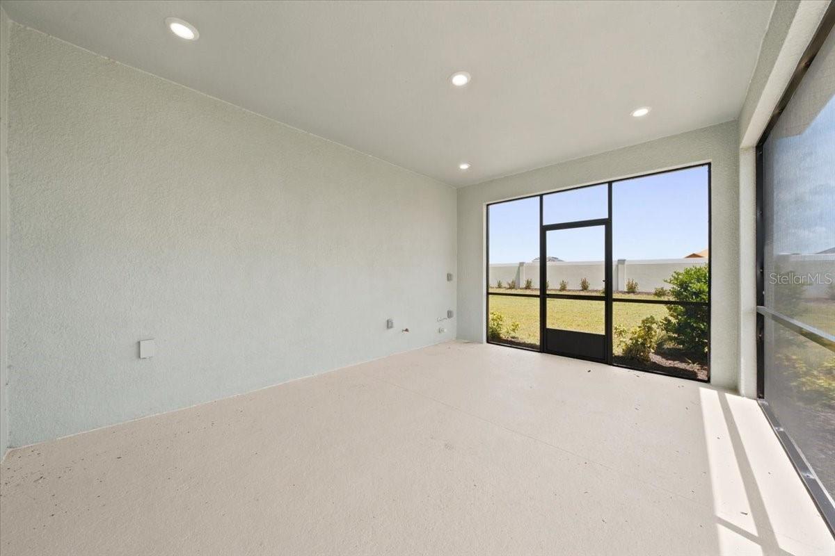 13902 FLETCHER DR — photo 42