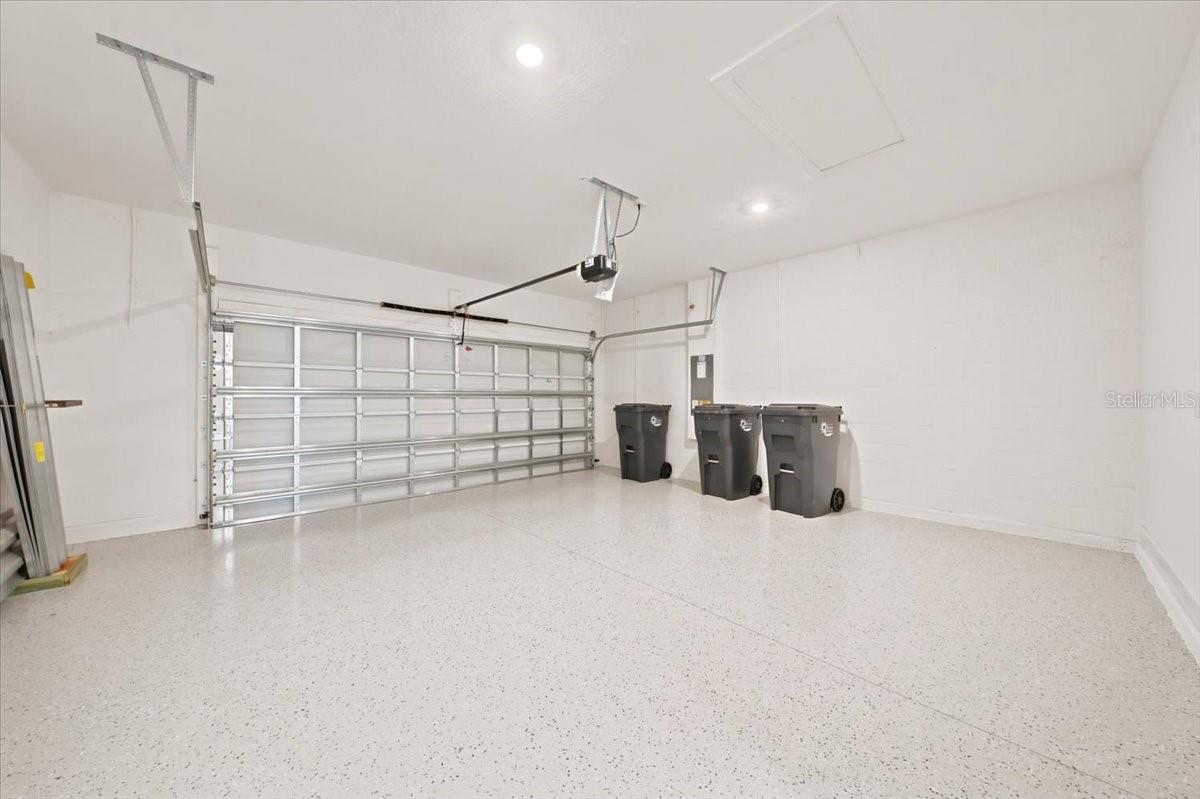 13902 FLETCHER DR — photo 39