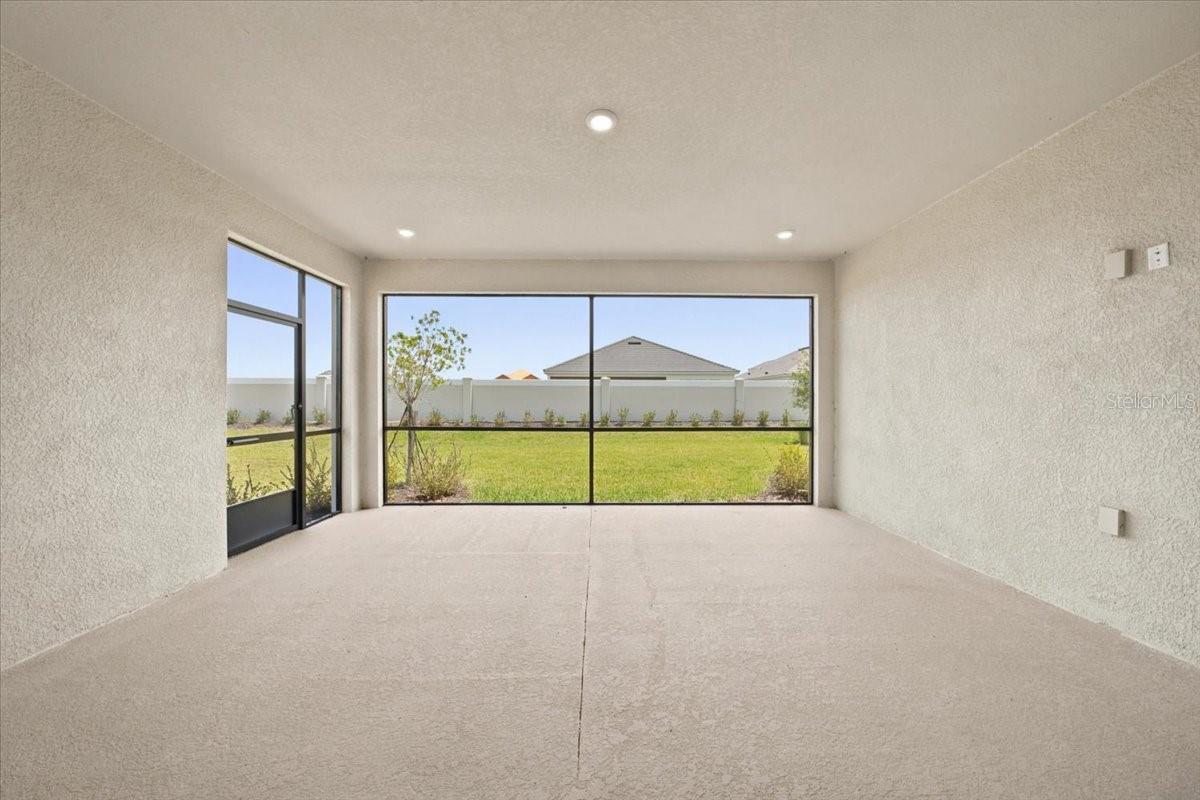 13836 FLETCHER DR — photo 37