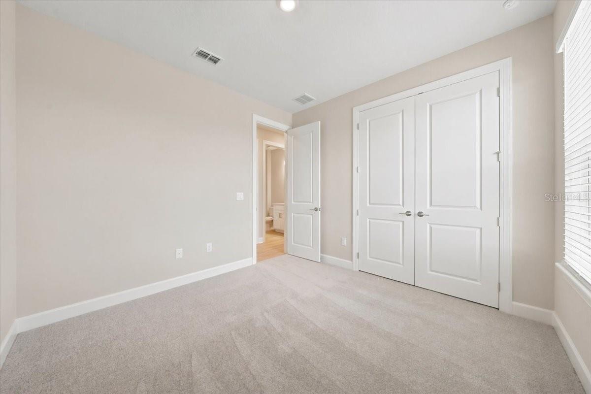 13836 FLETCHER DR — photo 35