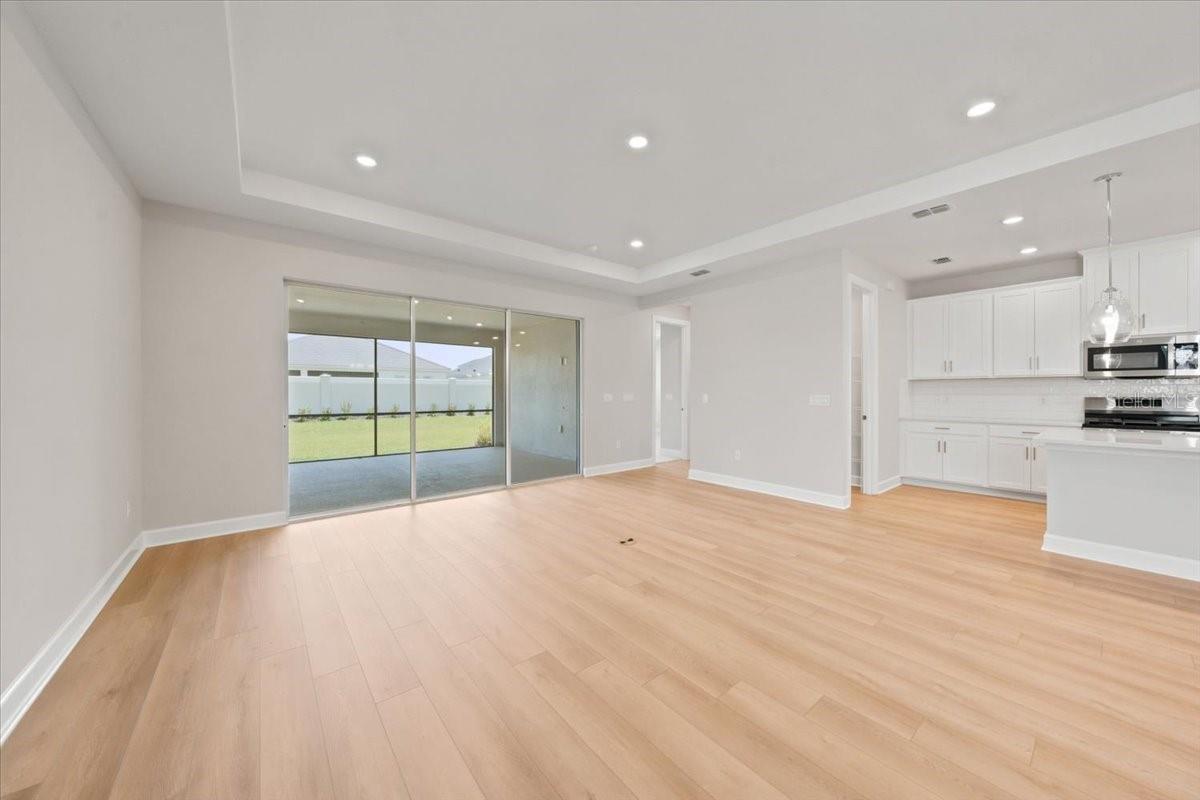 13836 FLETCHER DR — photo 7
