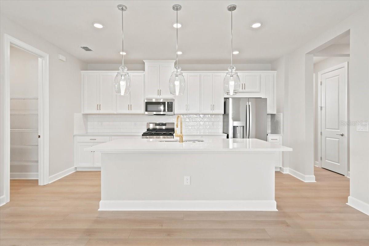 13836 FLETCHER DR — photo 14