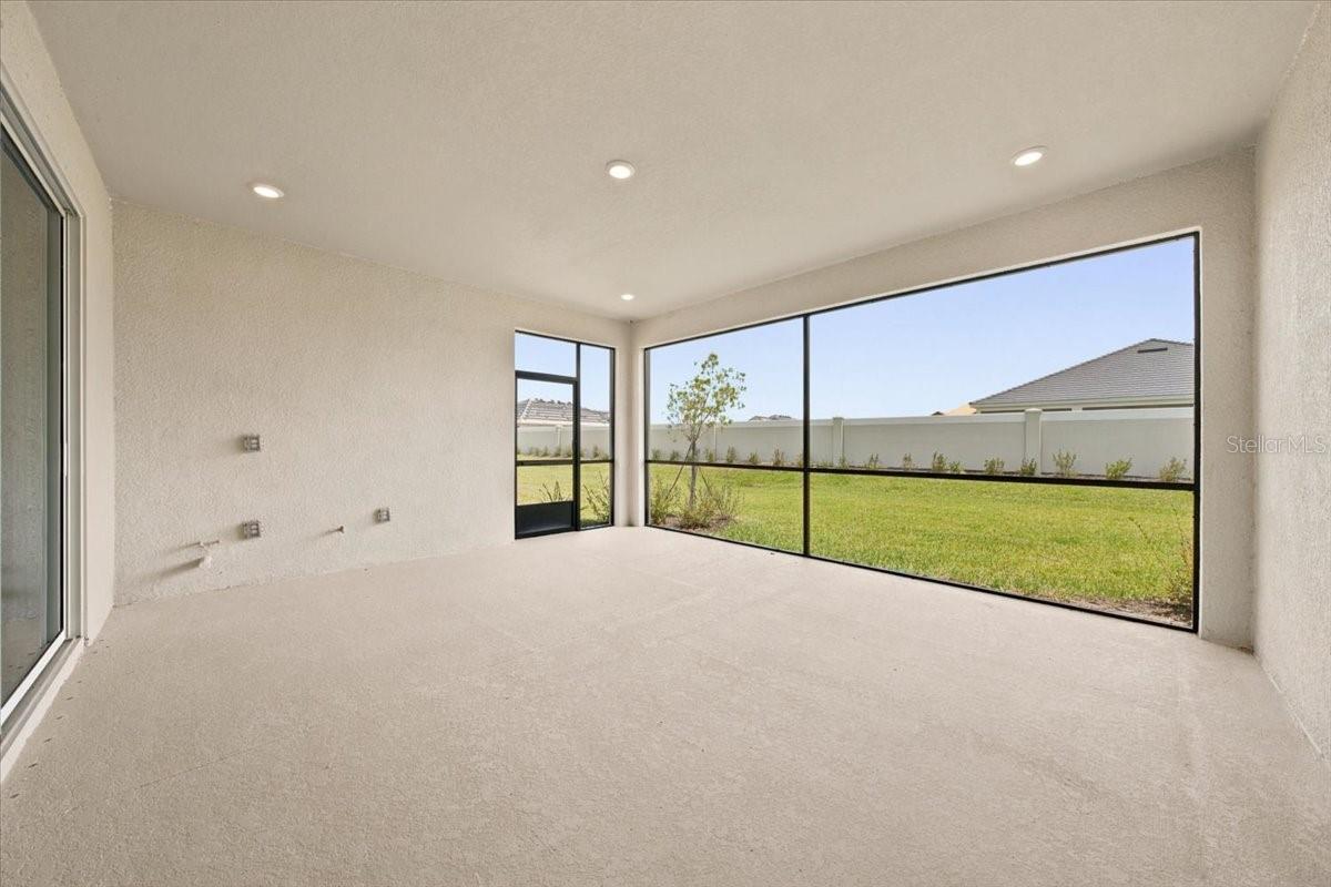 13836 FLETCHER DR — photo 38
