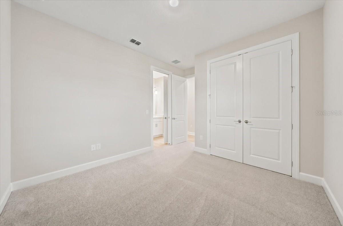 13836 FLETCHER DR — photo 33