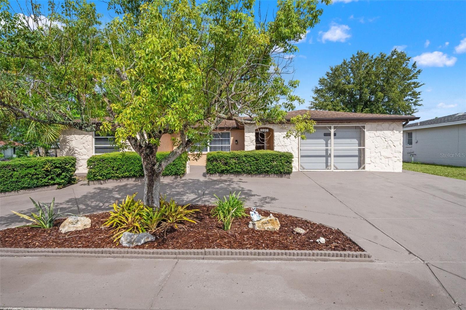 9926 LAKESIDE LN — photo 50