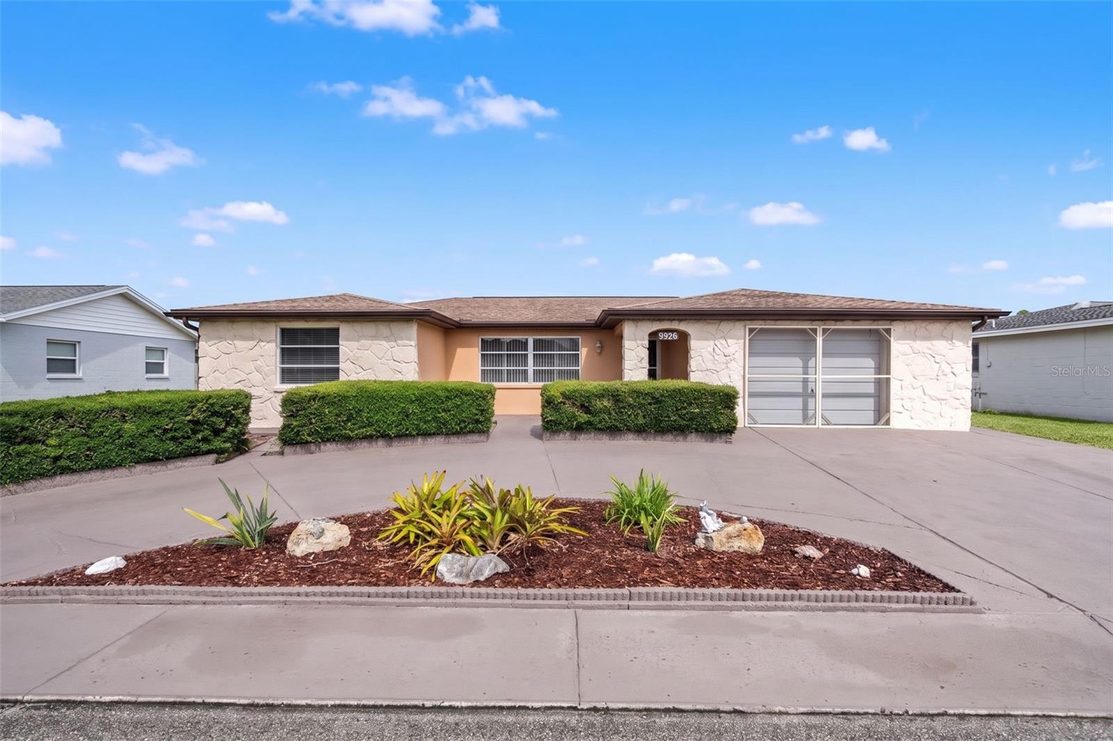 9926 LAKESIDE LN — photo 49