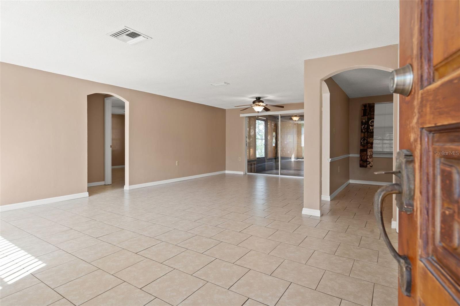 9926 LAKESIDE LN — photo 7