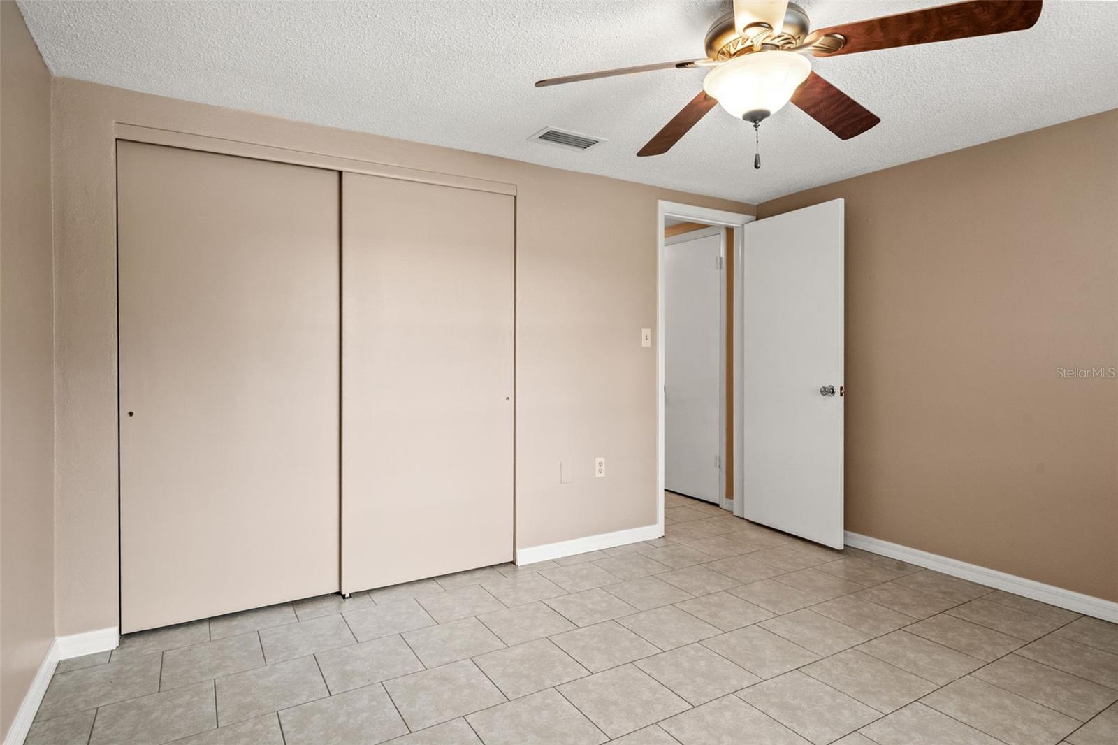 9926 LAKESIDE LN — photo 21