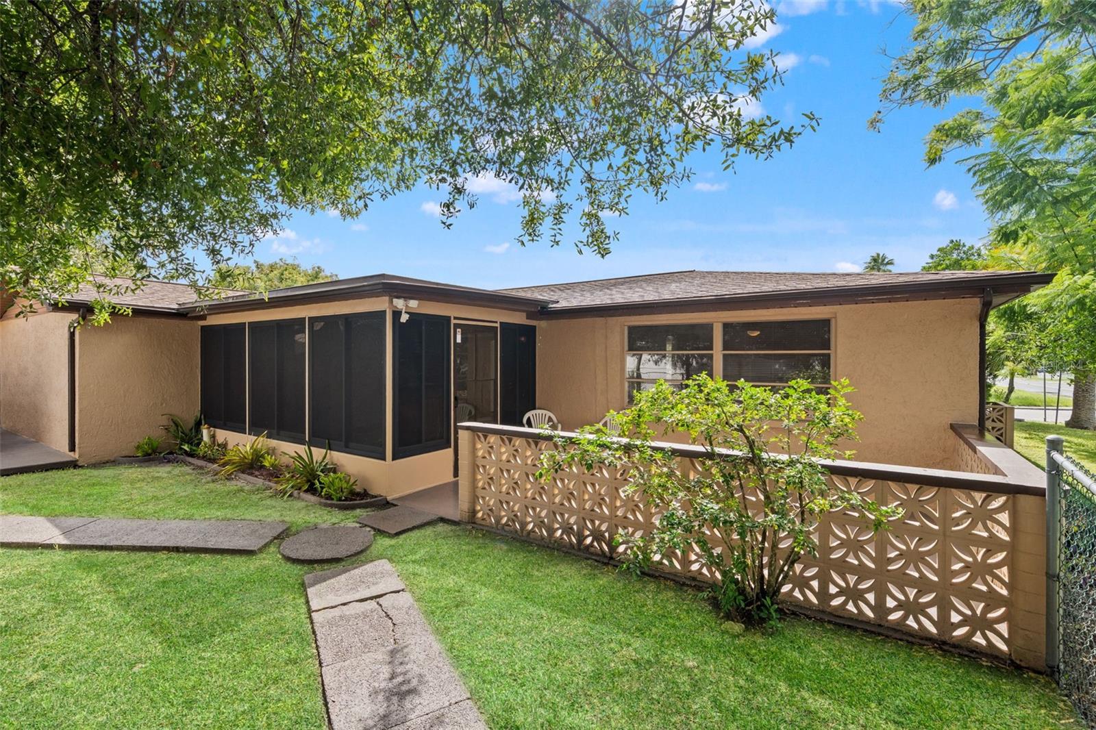 9926 LAKESIDE LN — photo 38