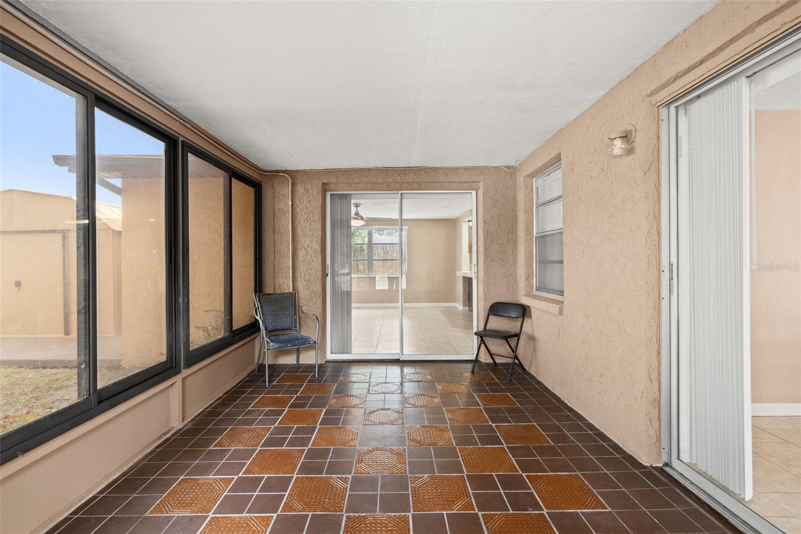 9926 LAKESIDE LN — photo 31