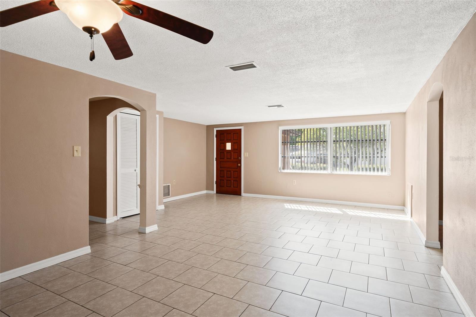 9926 LAKESIDE LN — photo 8