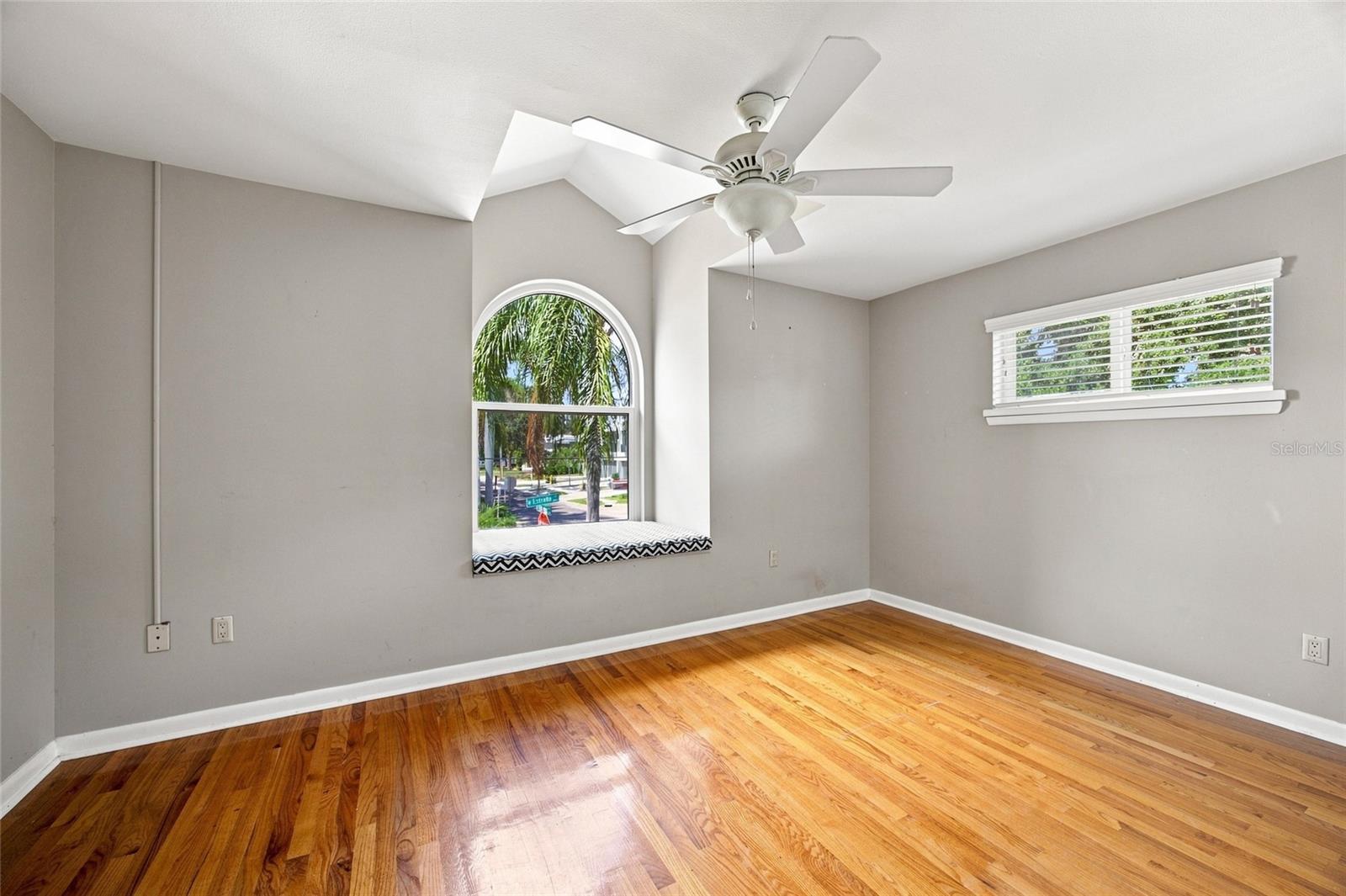 2802 W ESTRELLA ST — photo 27