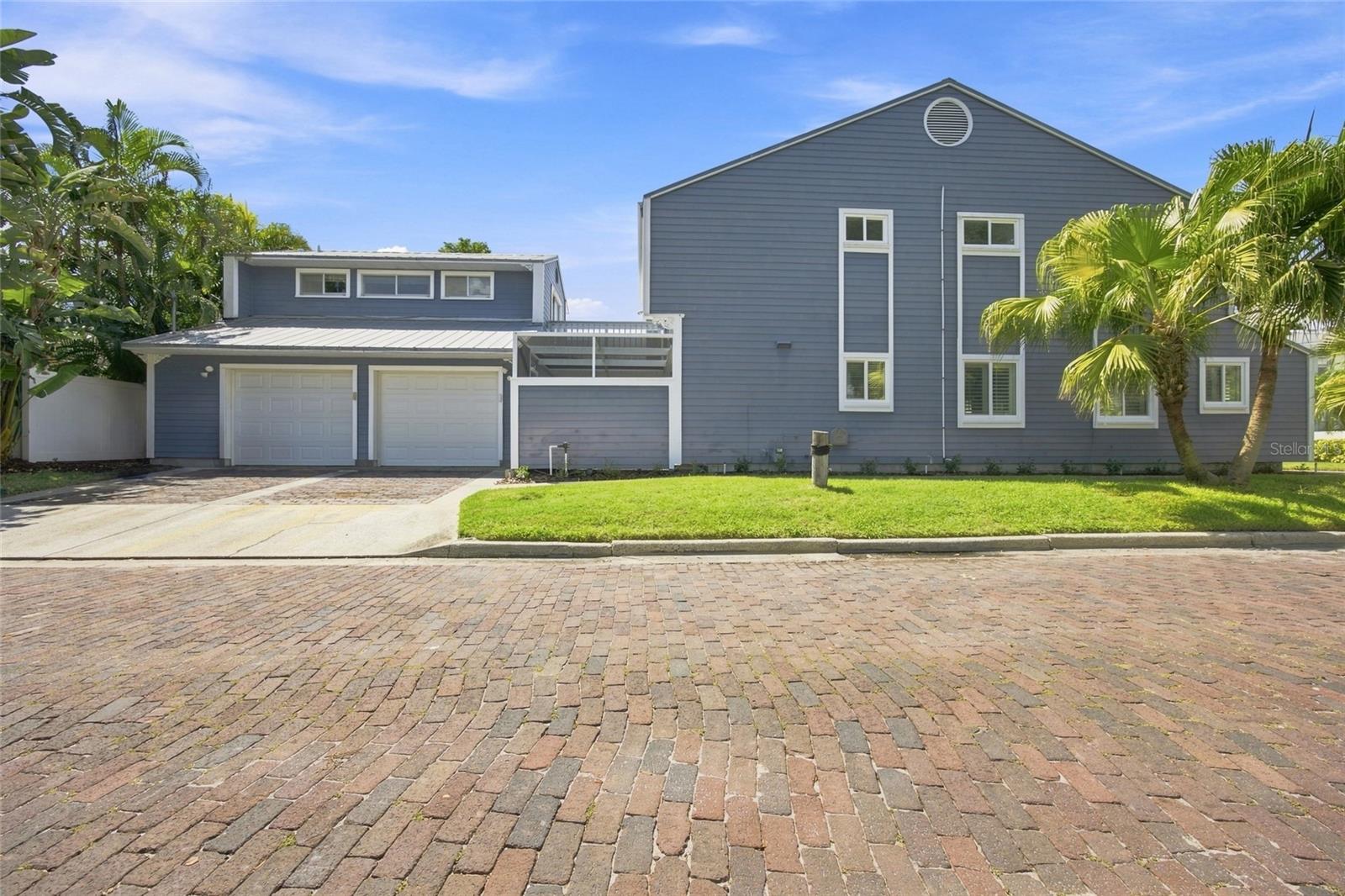 2802 W ESTRELLA ST — photo 45
