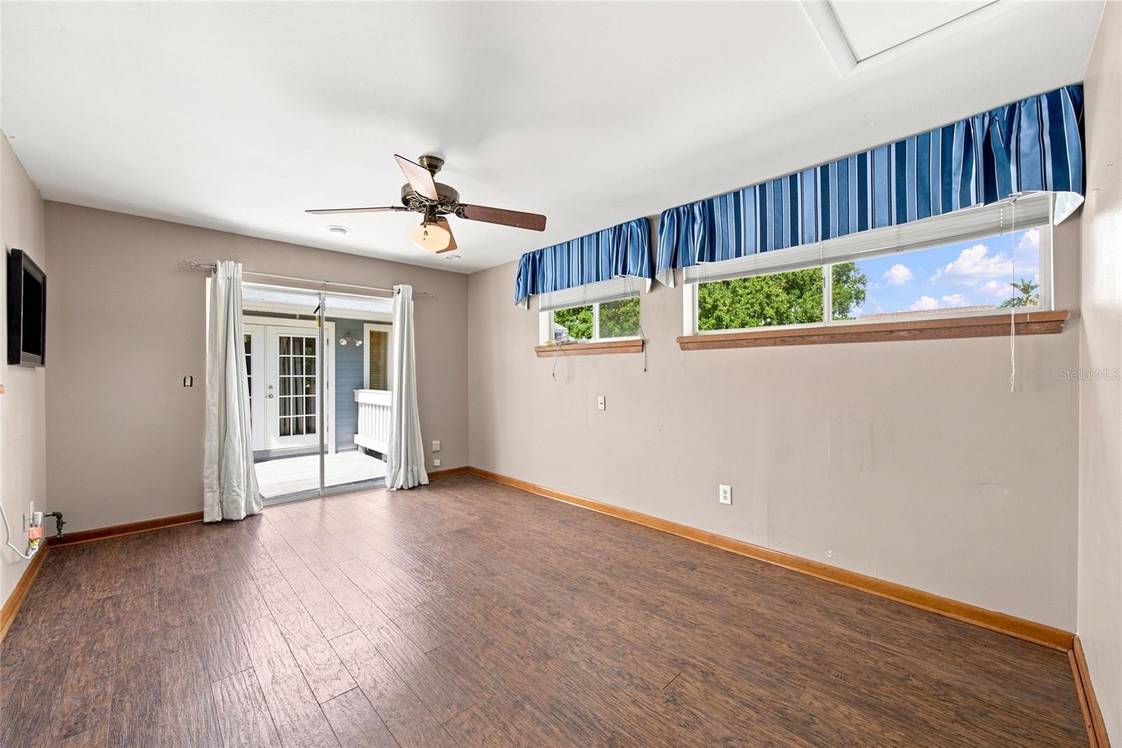 2802 W ESTRELLA ST — photo 32