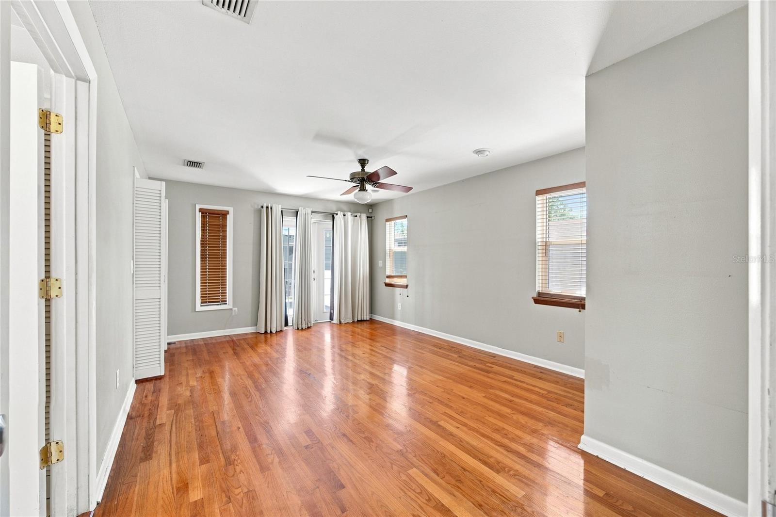 2802 W ESTRELLA ST — photo 22