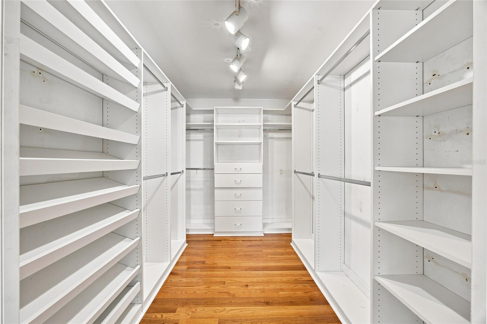 2802 W ESTRELLA ST — photo 26