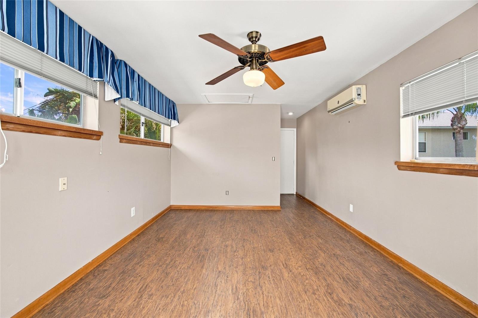 2802 W ESTRELLA ST — photo 31