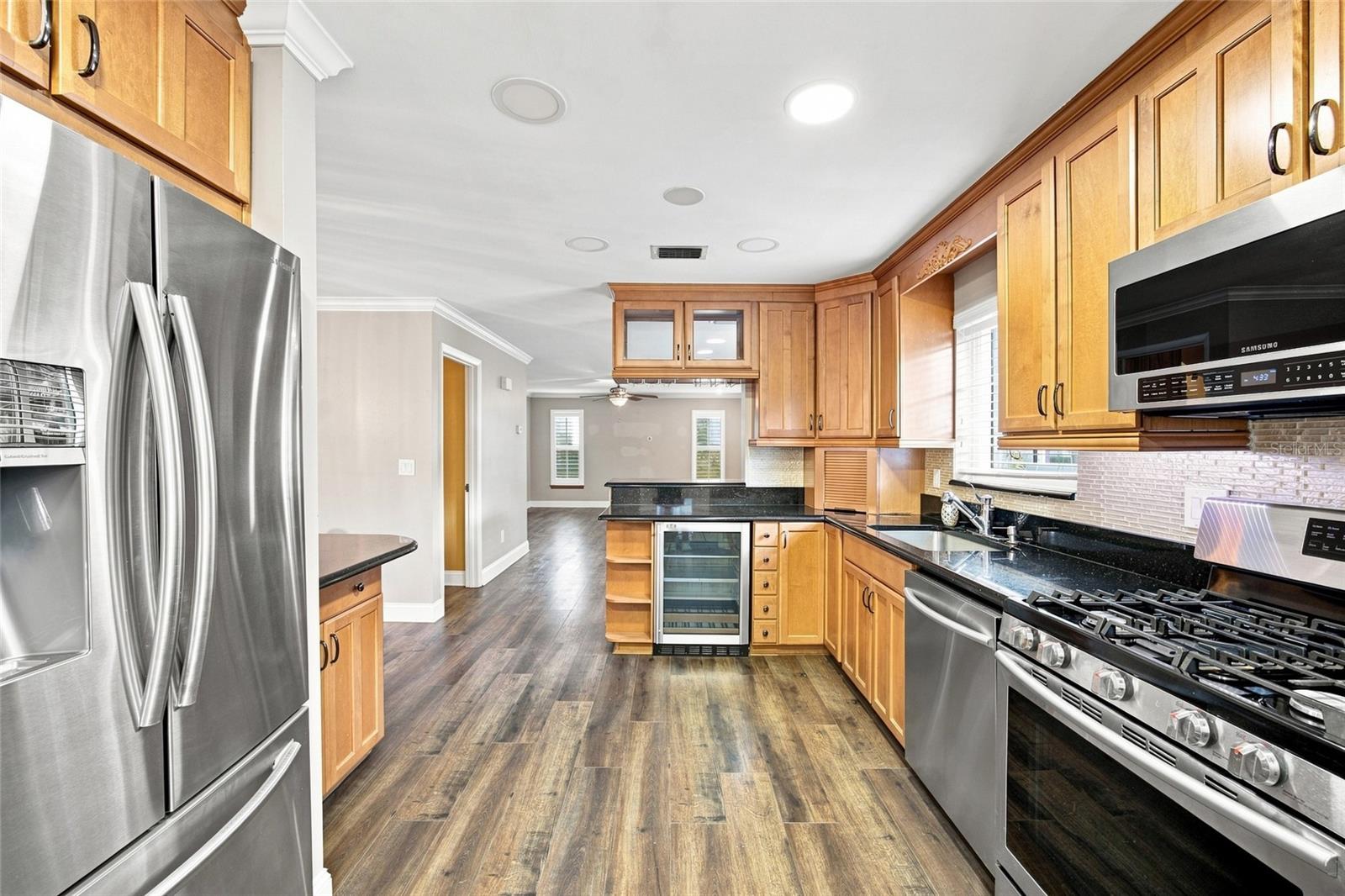 2802 W ESTRELLA ST — photo 7