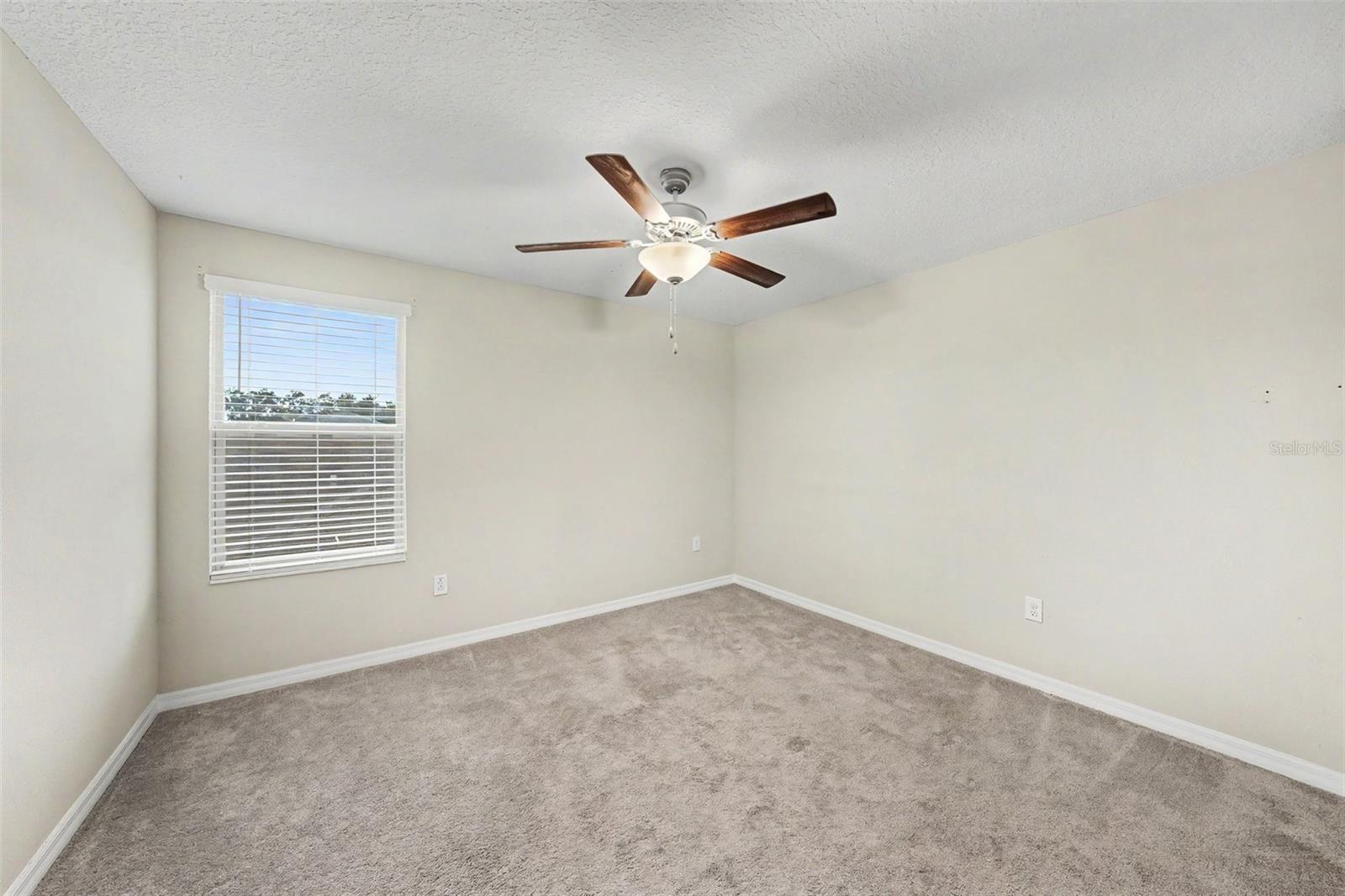 1507 GOLDEN GLOW DR — photo 18