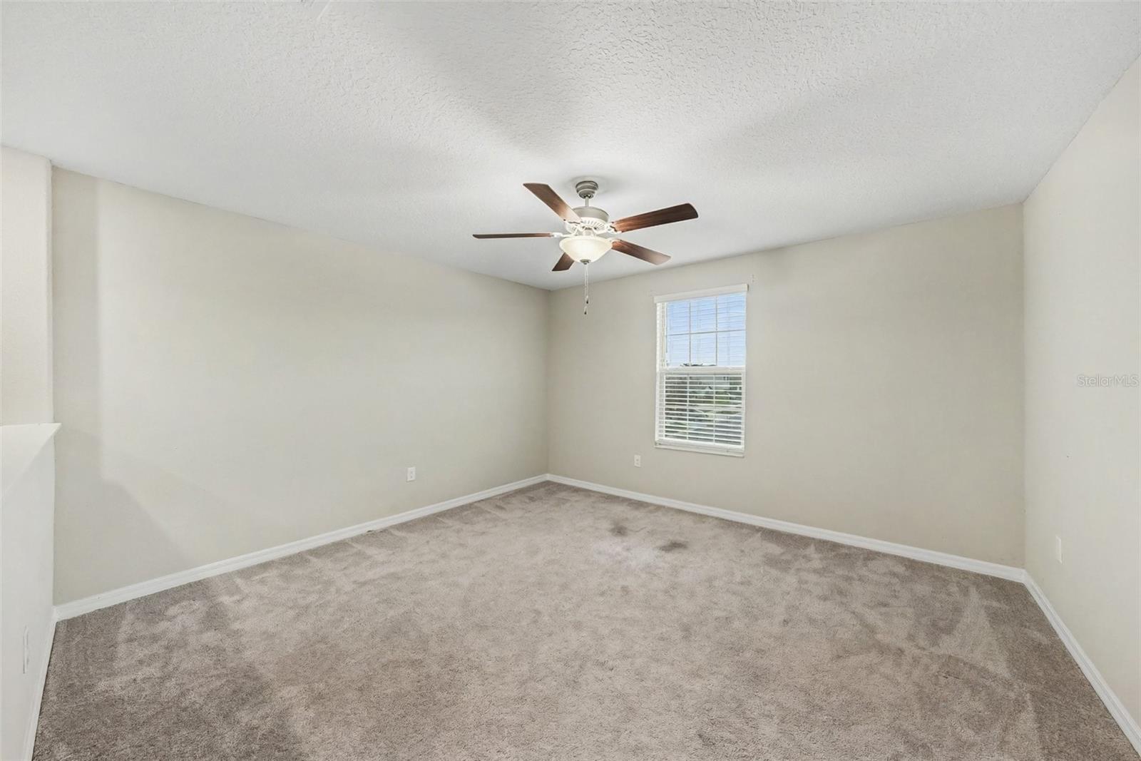1507 GOLDEN GLOW DR — photo 13