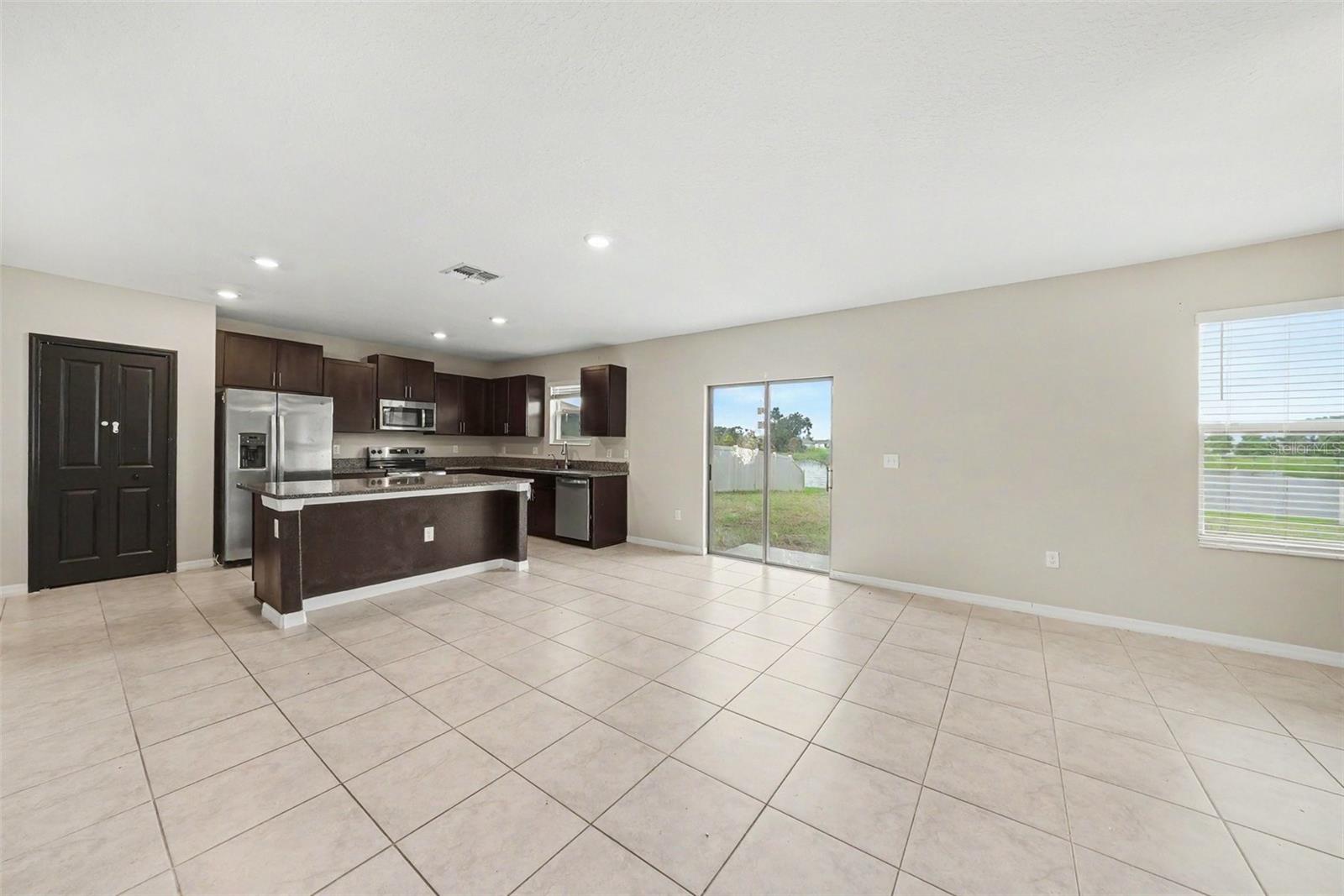 1507 GOLDEN GLOW DR — photo 4