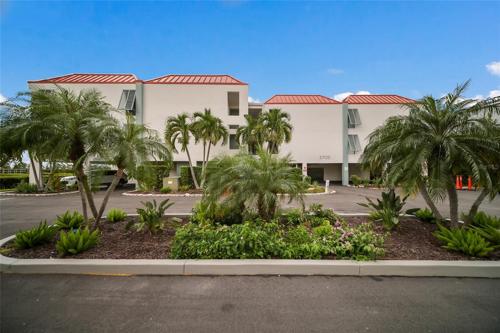 3705 E BAY DR #115 — photo 32