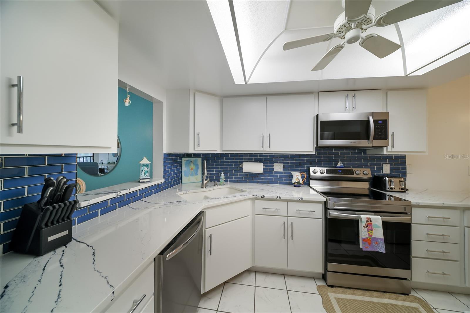 3705 E BAY DR #115 — photo 5