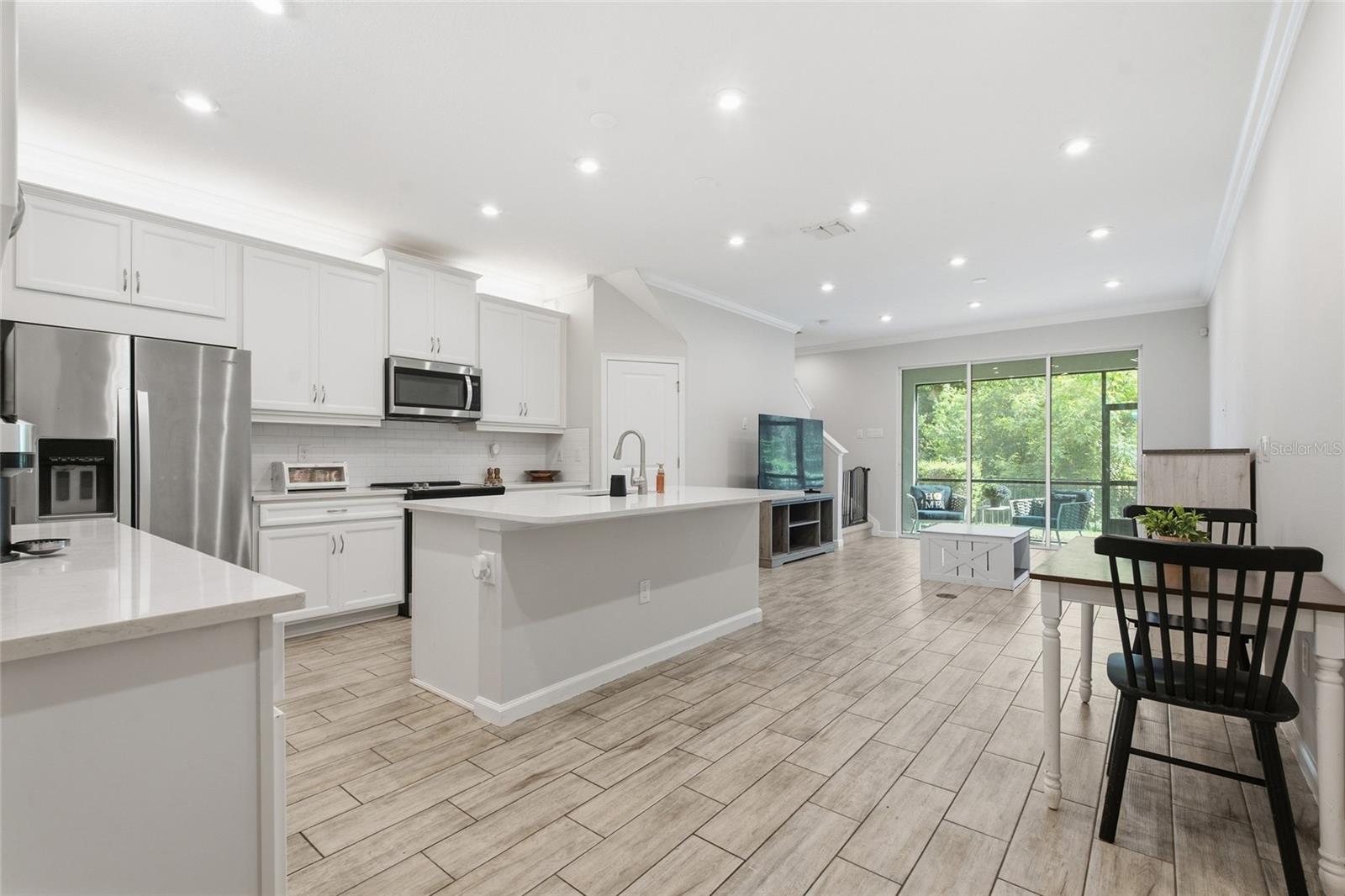 8342 WILDFLOWER GLEN AVE — photo 4