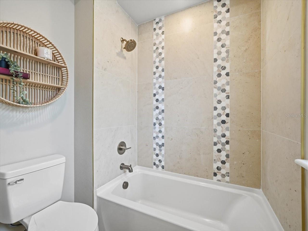 4626 RUE BORDEAUX DR — photo 41