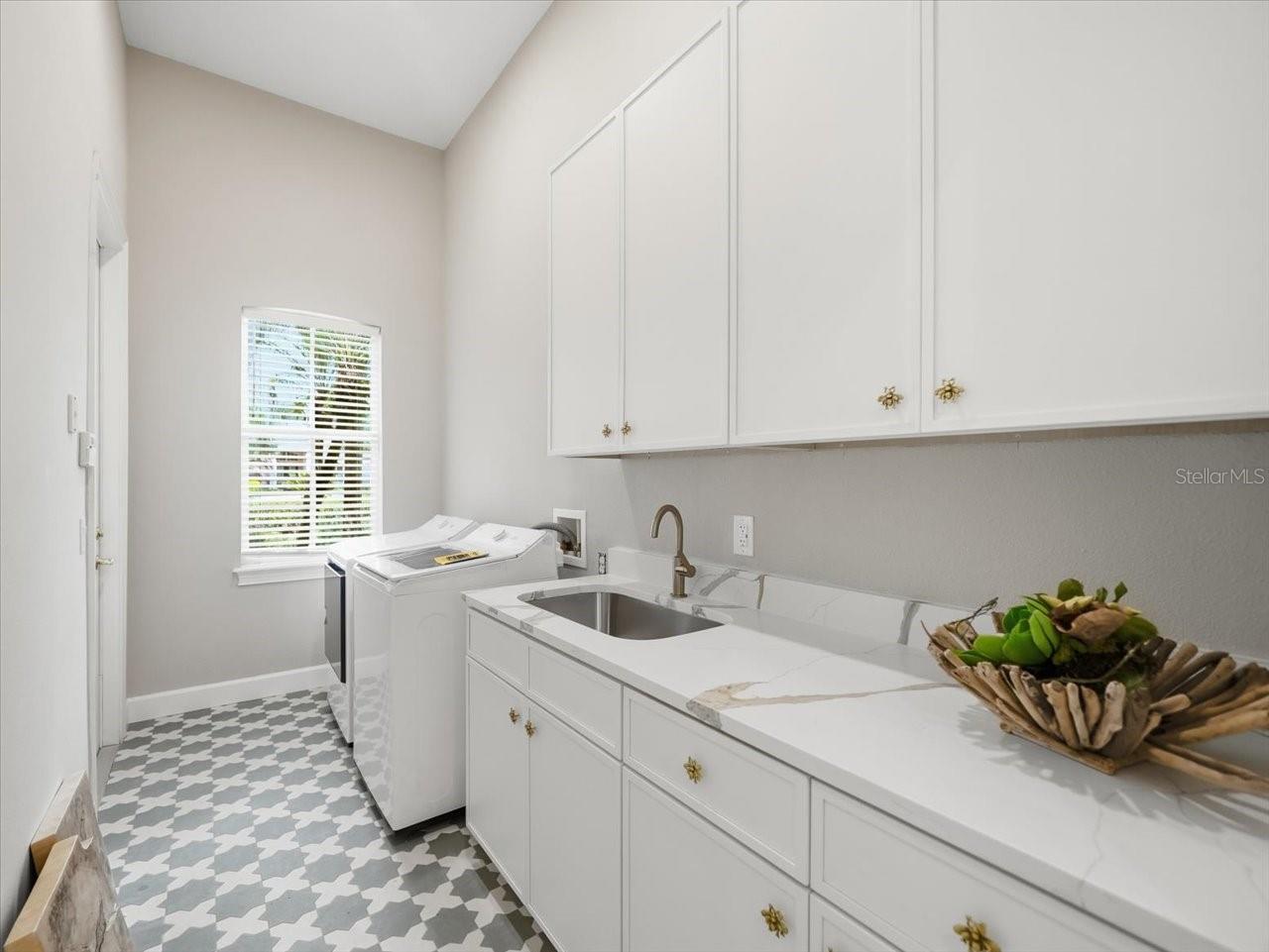 4626 RUE BORDEAUX DR — photo 44