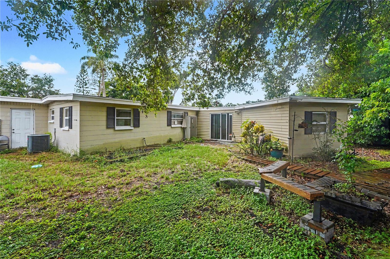 8490 92ND TER — photo 14