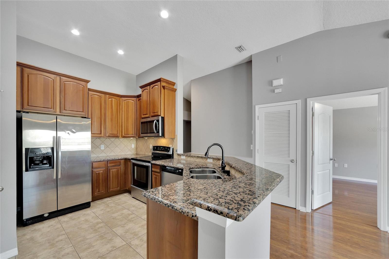 7001 INTERBAY BLVD ## 112 — photo 14