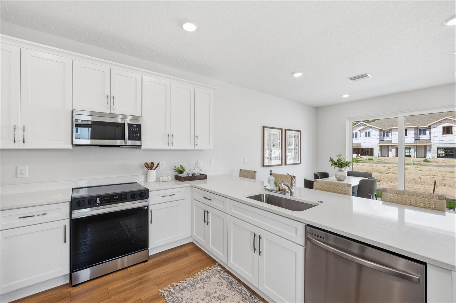 5819 ANGELA LEYLA PL — photo 6