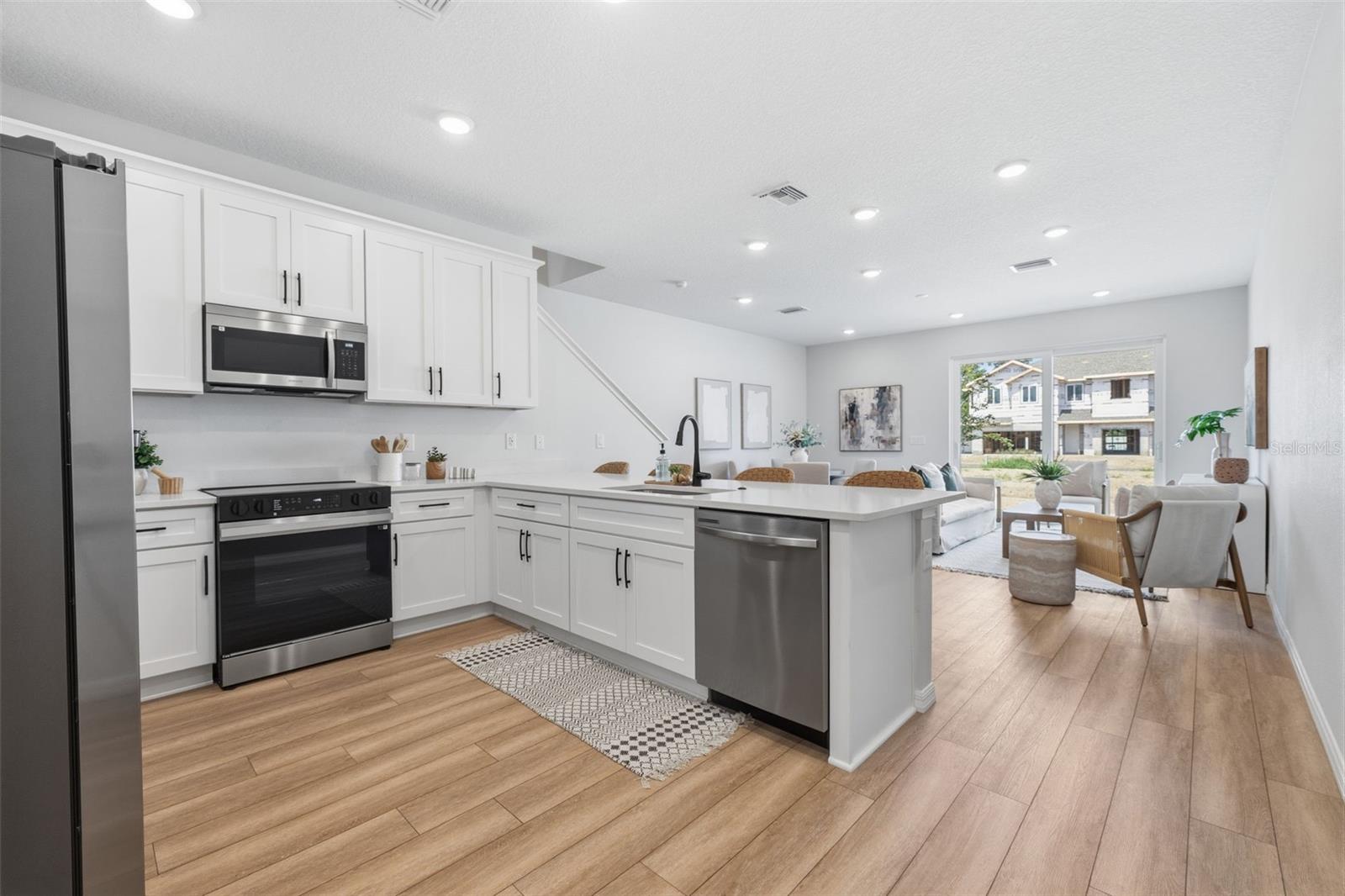 5837 ANGELA LEYLA PL — photo 8