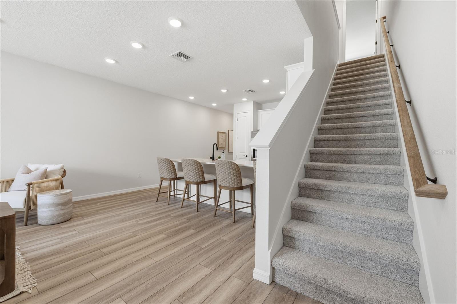 5815 ANGELA LEYLA PL — photo 10