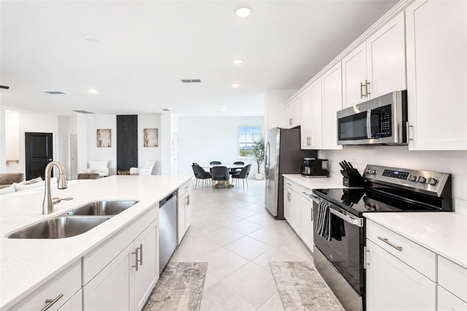 12660 RADIANCE CT #201 — photo 16