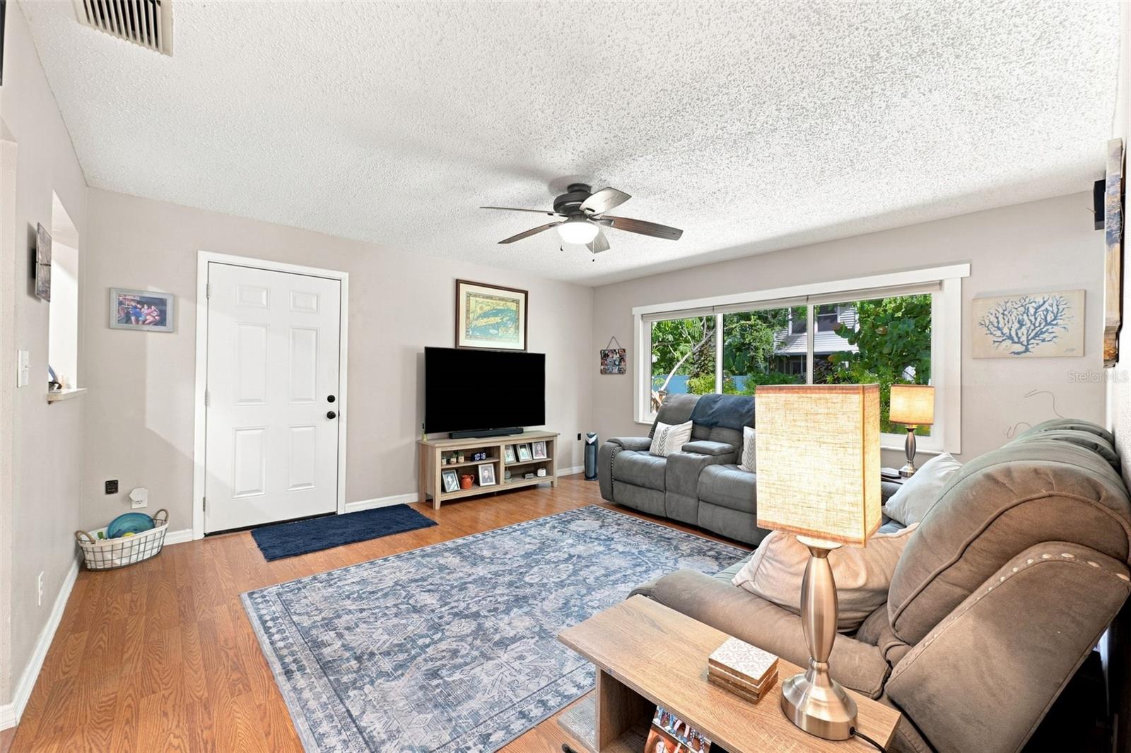 8037 POWDER HORN CIR — photo 15
